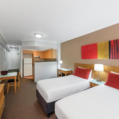 Adina Serviced Apartments Sydney Martin Place Exterior photo