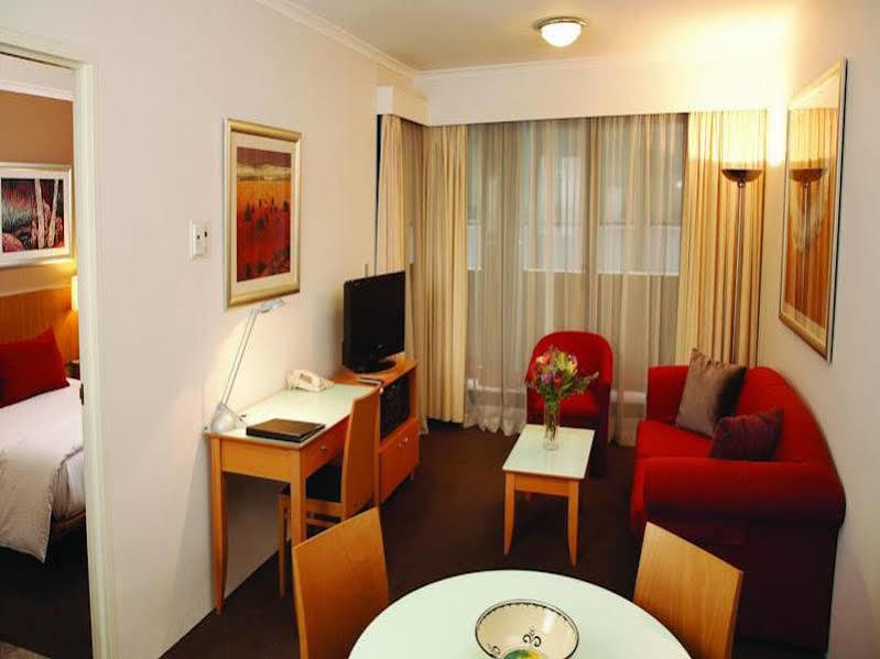 Adina Serviced Apartments Sydney Martin Place Exterior photo