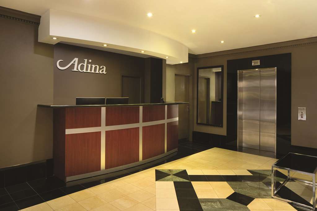 Adina Serviced Apartments Sydney Martin Place Interior photo